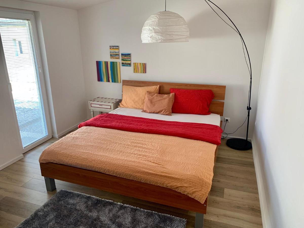 Peachy House Bezigrad Hotel ลูบลิยานา ภายนอก รูปภาพ