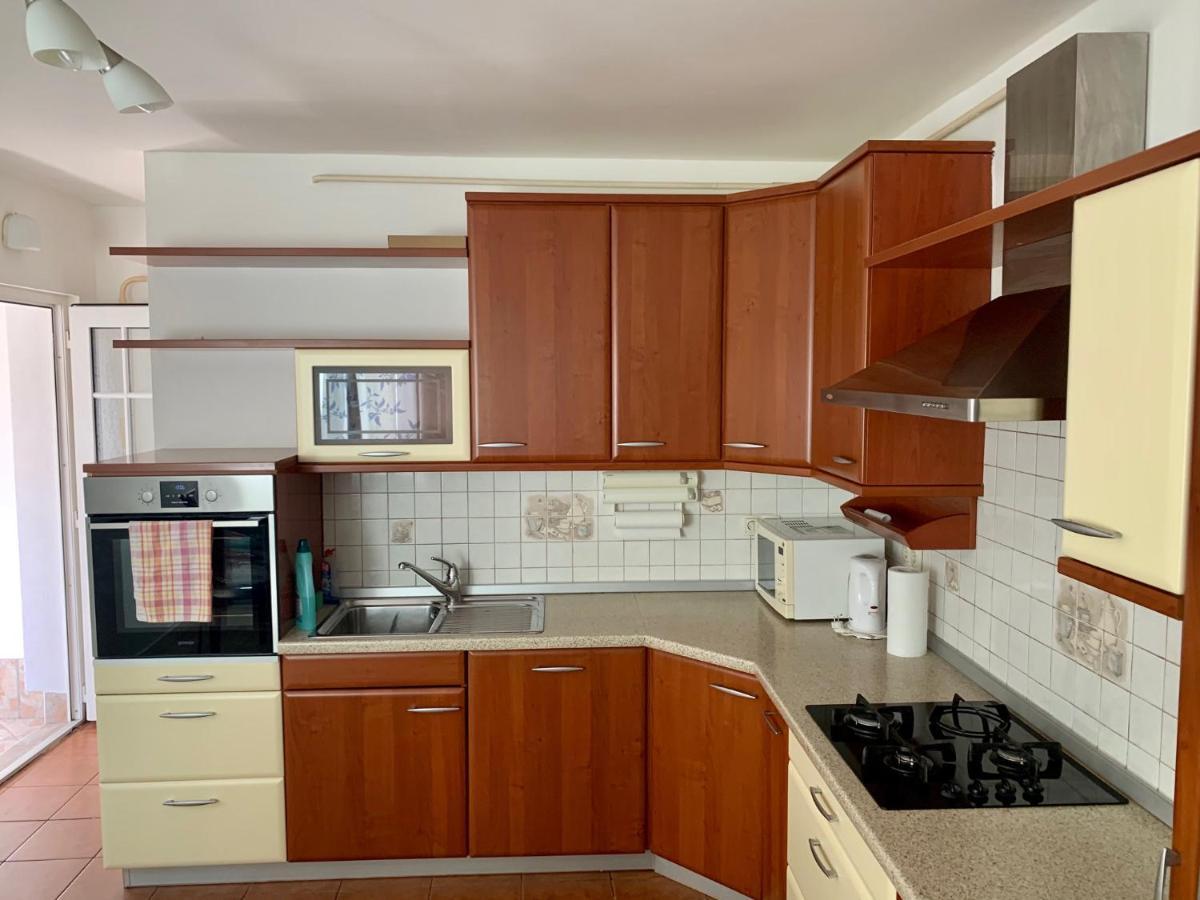 Peachy House Bezigrad Hotel ลูบลิยานา ภายนอก รูปภาพ